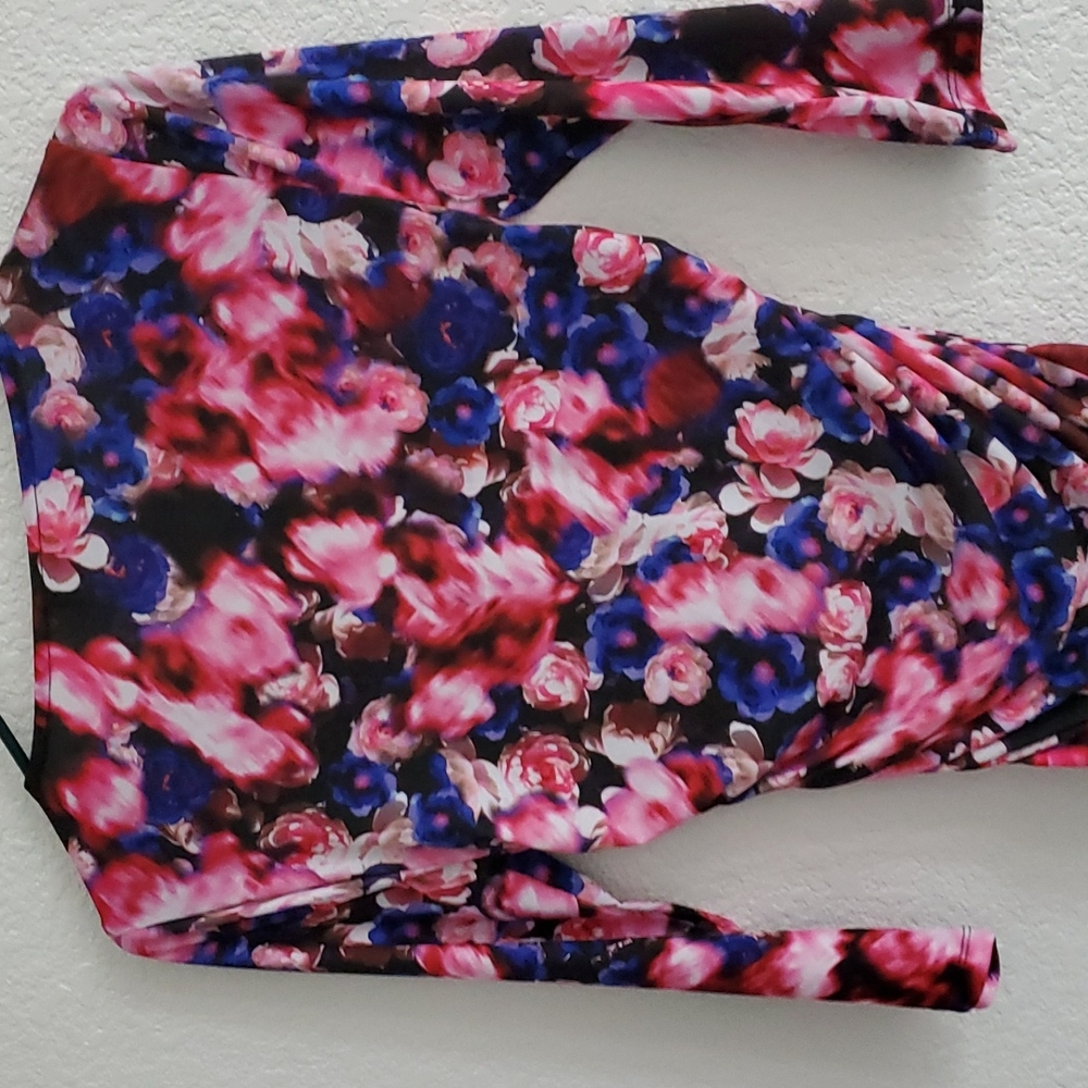 Shirt - Picture 3 of 4